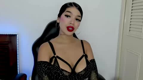 tifanymonroehot online show from February 14, 11:40 am