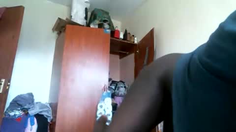 NyxVibe online show from April 3, 5:05 am