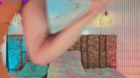 Snapshot of tiffany_johnson111 chatting on June 24, 7:24 pm tiffany_johnson111 online show from June 24, 7:24 pm