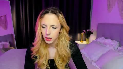 Snapshot of tiffany_king chatting on May 7, 5:46 am Tiffany online show from May 7, 5:46 am