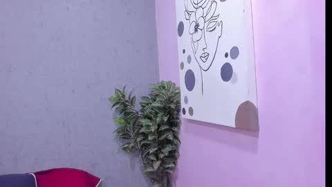 tiffany_mendez online show from February 13, 12:01 pm