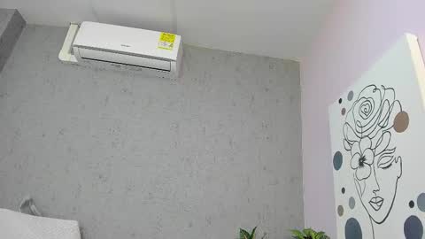 tiffany_mendez online show from March 19, 12:09 pm