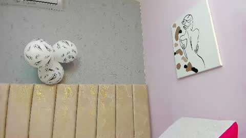 Snapshot of tiffany_mendez chatting on June 29, 12:16 pm tiffany_mendez online show from June 29, 12:16 pm