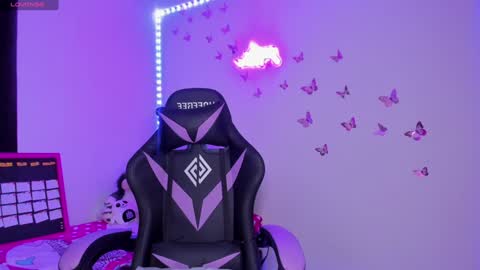 tiffany sofia online show from December 5, 6:44 pm