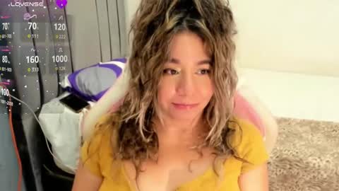 Snapshot of tiffany_teressa chatting on February 12, 12:16 am tiffany theressa online show from February 12, 12:16 am