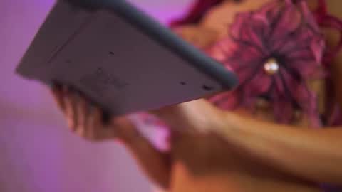 Tiff online show from November 1, 8:00 pm