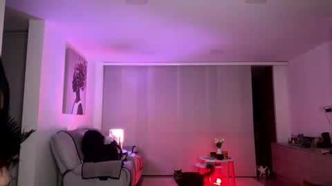 Snapshot of tiffanycole_ chatting on September 21, 3:52 am CAMI VELEZ camivelezz online show from September 21, 3:52 am
