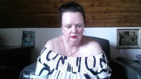TiffanyMature online show from May 24, 3:06 pm