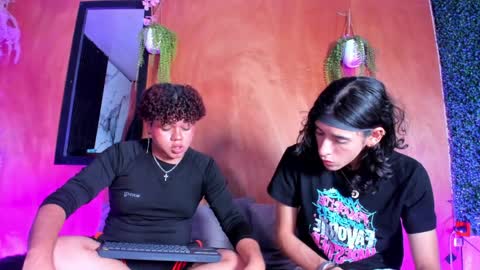 tiffanyy_deluxe online show from March 31, 5:02 pm