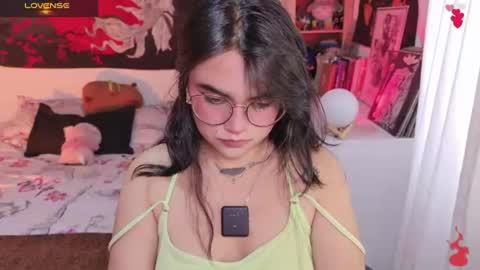 Snapshot of tigerlily__1 chatting on June 29, 9:37 pm Lilith online show from June 29, 9:37 pm