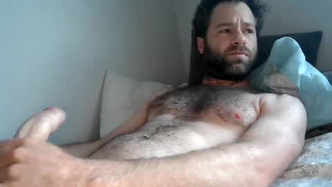 Snapshot of tigerzaddy chatting on May 25, 12:22 pm tigerzaddy online show from May 25, 12:22 pm