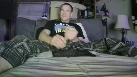 Snapshot of tiggity19 chatting on March 19, 7:34 am Tiggity23 come stroke my 9 cock with ne online show from March 19, 7:34 am