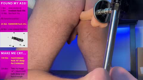 Snapshot of tightmike_takes_it chatting on December 12, 10:45 am Mike tightmikeshared- online show from December 12, 10:45 am