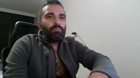 Snapshot of tiglatpleser chatting on December 7, 1:36 am tiglatpleser online show from December 7, 1:36 am