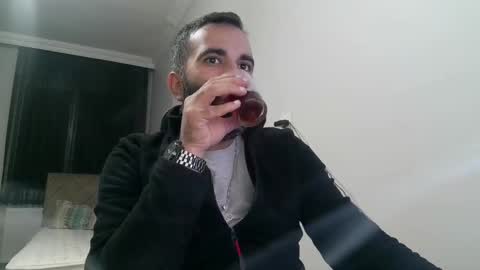 Snapshot of tiglatpleser chatting on December 9, 11:24 pm tiglatpleser online show from December 9, 11:24 pm