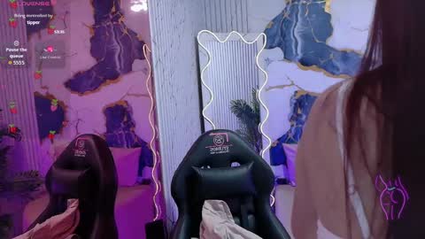 Tiiana online show from May 25, 3:01 am