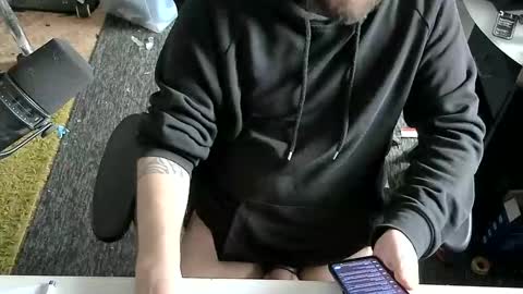 tiiimo94 online show from October 7, 8:22 am