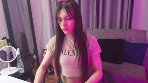 tiinajonus_ online show from February 18, 4:08 am