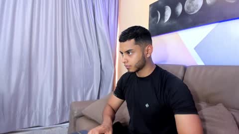 Snapshot of tiler_price chatting on December 17, 8:10 pm Tyler online show from December 17, 8:10 pm