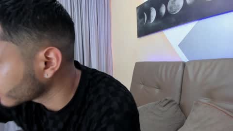 Snapshot of tiler_price chatting on January 8, 7:34 pm Tyler online show from January 8, 7:34 pm
