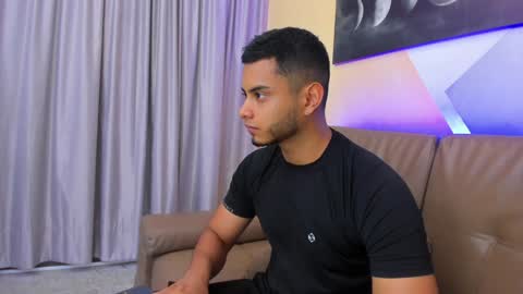 Snapshot of tiler_price chatting on January 18, 7:48 pm Tyler online show from January 18, 7:48 pm