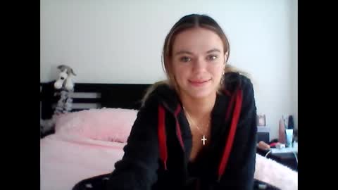 Tily Love online show from May 20, 11:44 pm