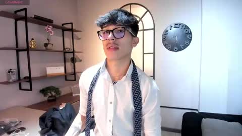 Tim Fox online show from November 11, 12:05 pm