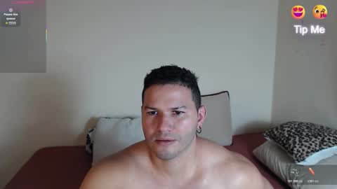 Timothy and Santy online show from November 17, 7:19 pm