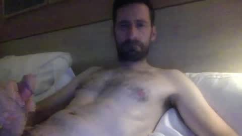 itsjustashotaway online show from May 19, 9:32 pm