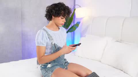 timmyshy online show from June 5, 5:14 am