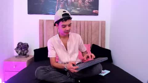 Evans  online show from November 15, 9:21 pm