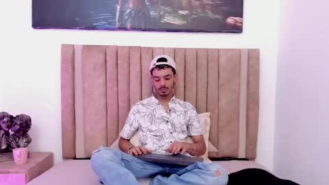 Evans  online show from December 19, 4:08 am