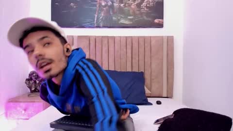 Evans  online show from December 21, 4:19 am