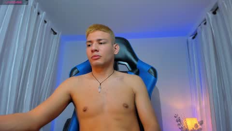 timi  jones online show from December 11, 11:21 pm