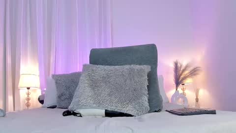 timi  jones online show from February 27, 12:43 am