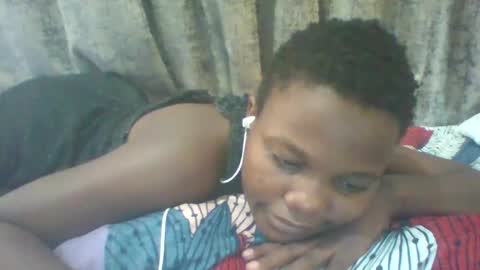 Snapshot of tina2030_1 chatting on May 9, 6:29 am tee online show from May 9, 6:29 am