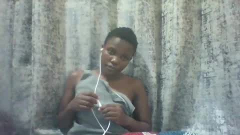 Snapshot of tina2030_1 chatting on May 13, 9:33 pm tee online show from May 13, 9:33 pm