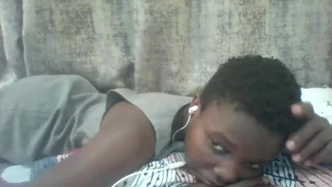 Snapshot of tina2030_1 chatting on May 14, 10:44 am tee online show from May 14, 10:44 am