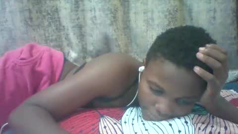 Snapshot of tina2030_1 chatting on May 16, 11:53 am tee online show from May 16, 11:53 am