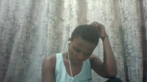 Snapshot of tina2030_1 chatting on May 19, 5:14 am tee online show from May 19, 5:14 am