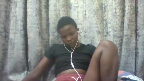 Snapshot of tina2030_1 chatting on May 20, 7:31 pm tee online show from May 20, 7:31 pm