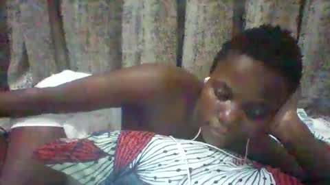 Snapshot of tina2030_1 chatting on May 27, 6:27 pm tee online show from May 27, 6:27 pm