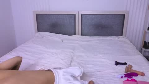 tina__kim online show from January 30, 4:48 am