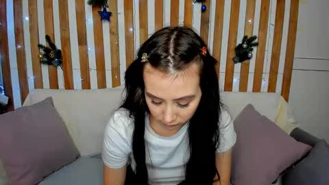 Snapshot of tina_ellisi chatting on January 12, 1:11 am Tina online show from January 12, 1:11 am