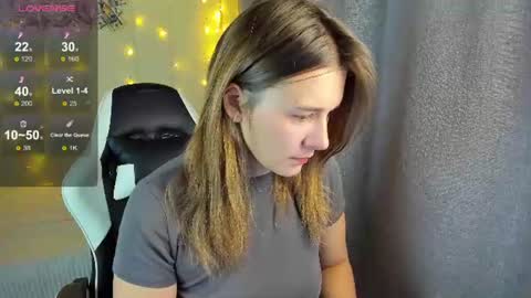 Snapshot of tina_show chatting on June 17, 6:05 am tina_show online show from June 17, 6:05 am
