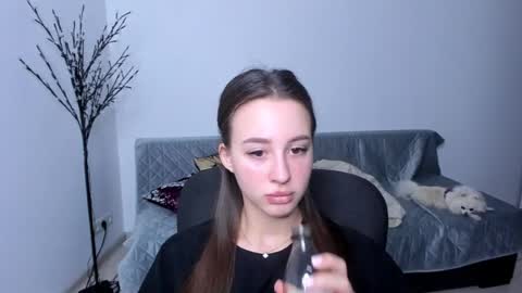 Snapshot of tina_tin85 chatting on June 22, 9:34 pm tina online show from June 22, 9:34 pm