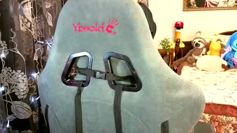 Tina online show from March 31, 4:57 am