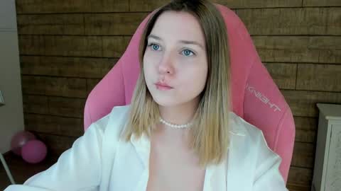 TinaBurton online show from April 5, 4:26 pm