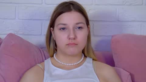 Snapshot of tinaburton chatting on July 6, 4:20 pm TinaBurton online show from July 6, 4:20 pm