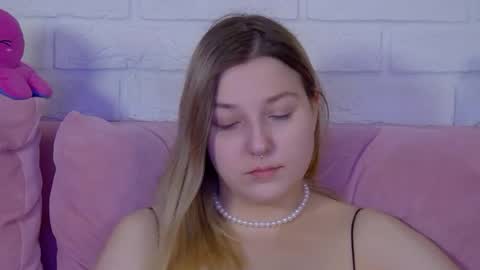Snapshot of tinaburton chatting on July 16, 5:08 pm TinaBurton online show from July 16, 5:08 pm